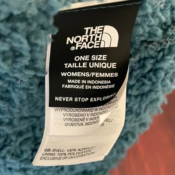 North Face Beanie - Picture 4 of 6
